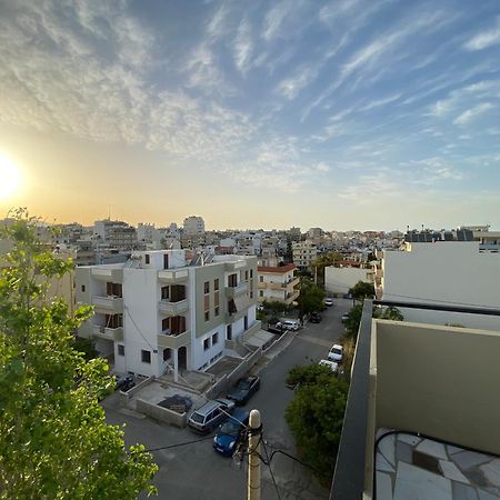 Top Floor Apartment イラクリオン エクステリア 写真